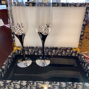 Champagne Glasses - comes WITH gift box